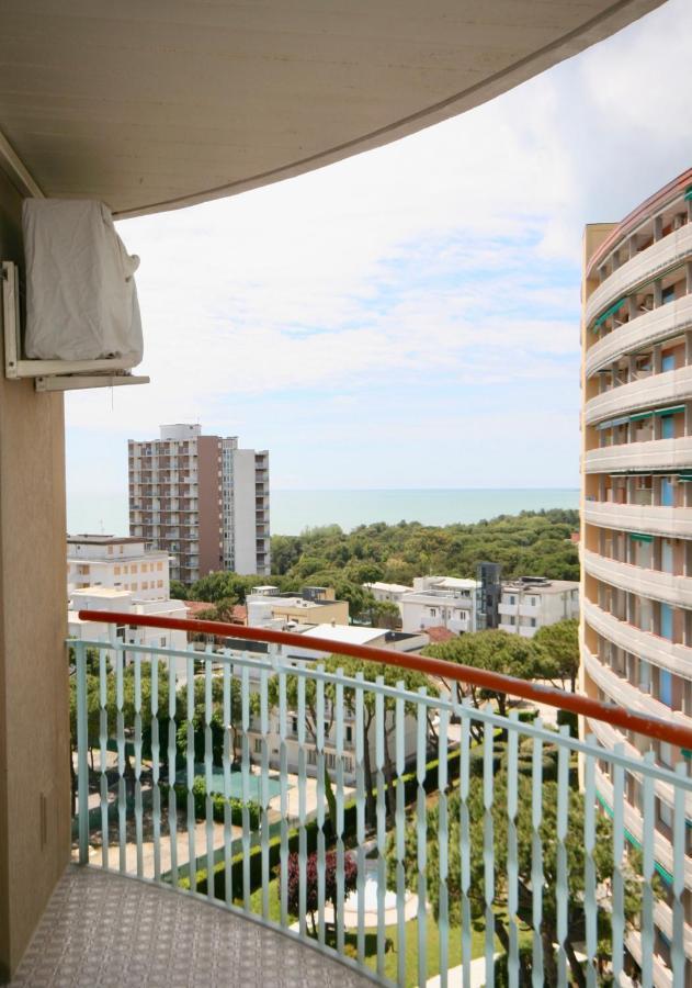 Ba- La Torre - Sea View - Apartment Lignano Sabbiadoro Bagian luar foto